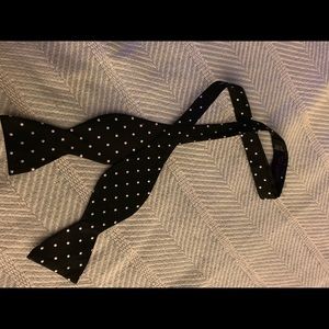 rooster Accessories - Men’s polka dot bow tie rooster Accessories - Men’s polka dot bow tie